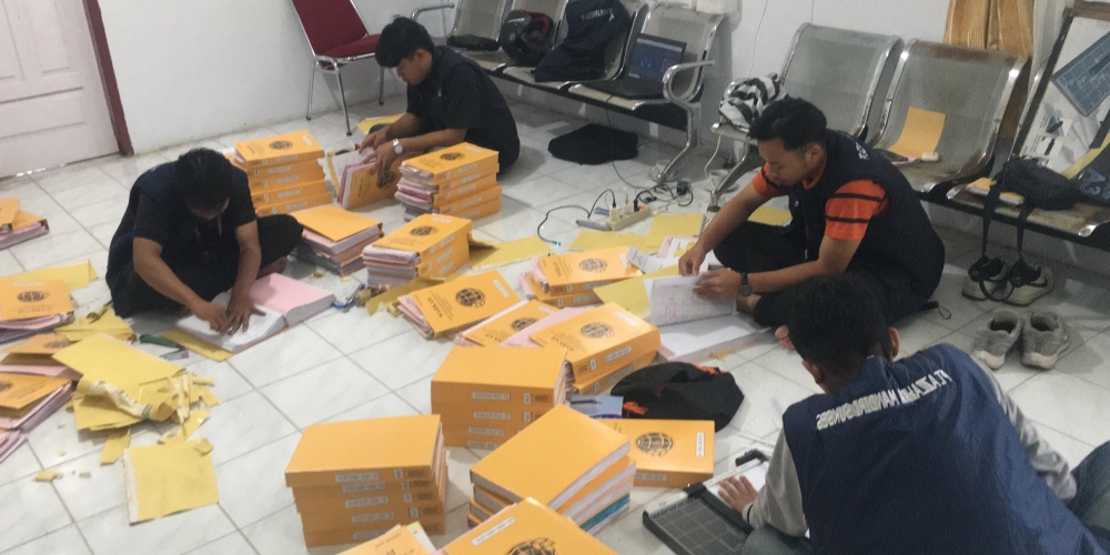 cd2966b8-fd23-4169-9b5c-e1ad70c668ab
